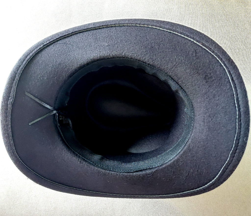 Black Feather Cowboy Hat Set with Bandana & Bolo Tie – 57 cm