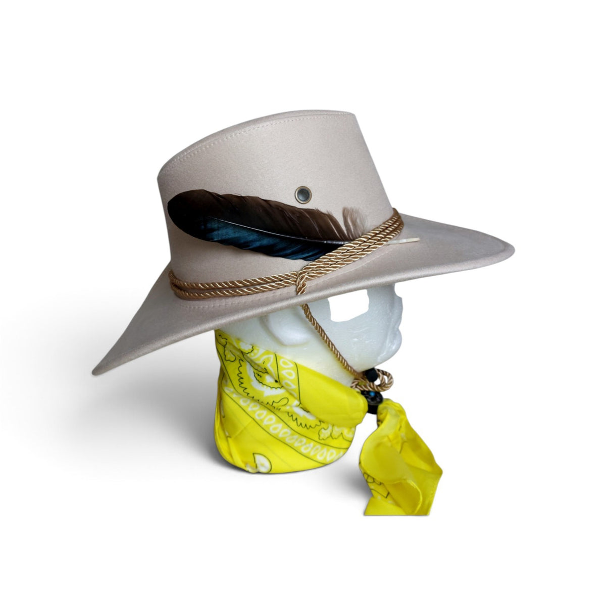Beige Feather Cowboy Hat Set with Bandana & Bolo Tie – 58 cm